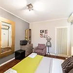 לינה וארוחת בוקר Domus San Martino פיאצ'נצה