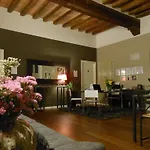 לינה וארוחת בוקר Domus San Martino פיאצ'נצה