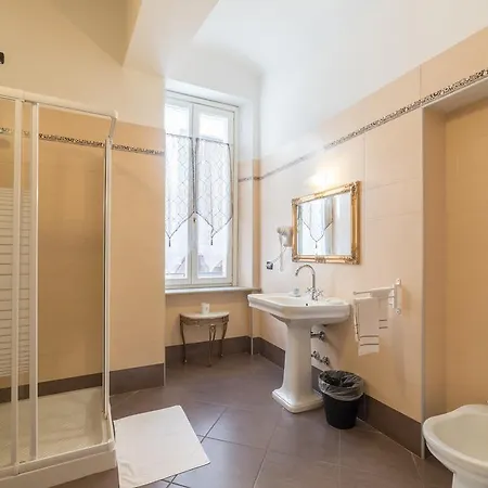 Domus San Martino Alojamento de Acomodação e Pequeno-almoço Placência