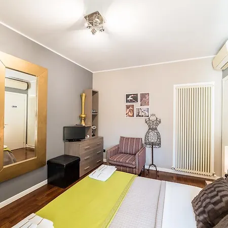 Alojamento de Acomodação e Pequeno-almoço Domus San Martino Placência